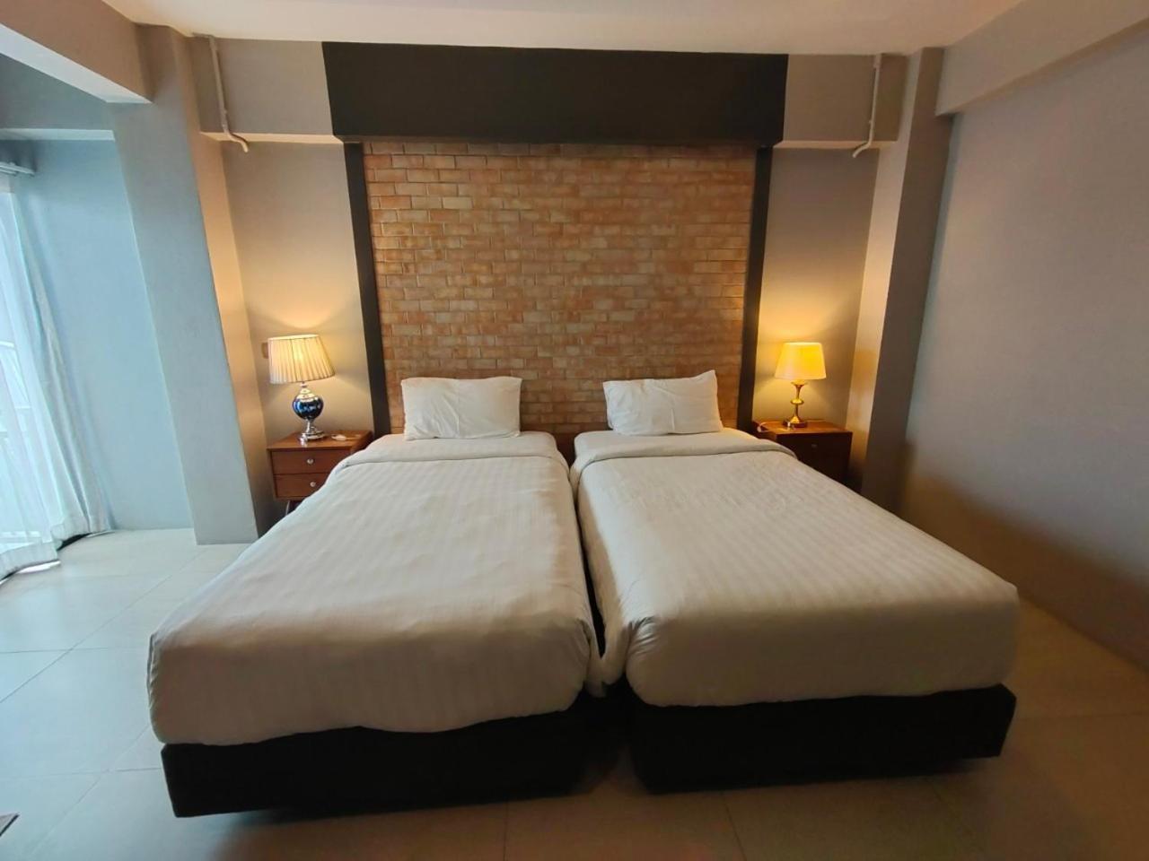 Qoo Hotel Buri Ram Exterior foto