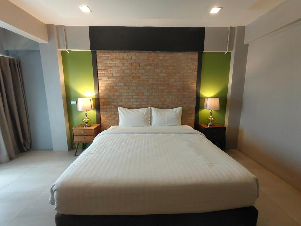 Qoo Hotel Buri Ram Exterior foto