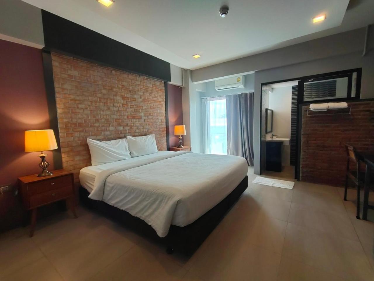 Qoo Hotel Buri Ram Exterior foto